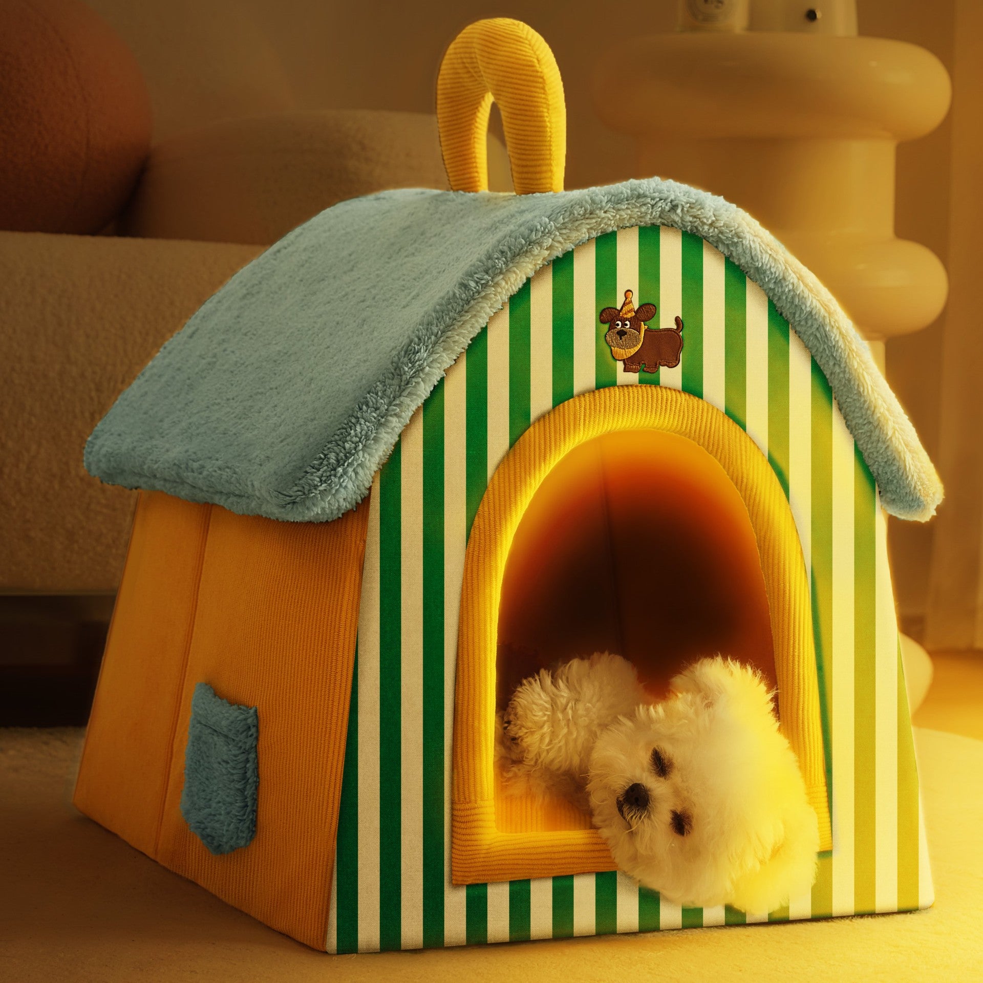 Cosy Cottage Pet House — Warm All-Season Bed for Cats & Small Dogs
